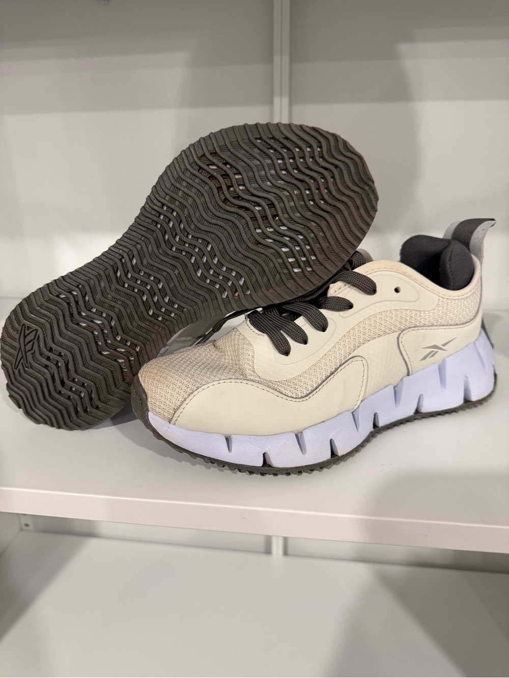 Reebok Women's Beige and Black Chunky Sole Trainers